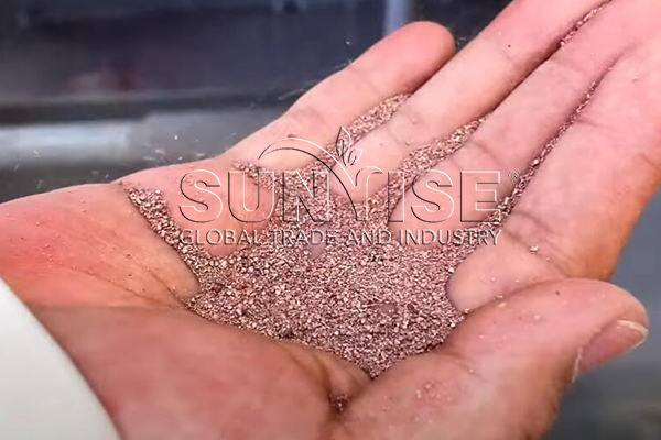 Linear screen has the advantage of high screening efficiency.
