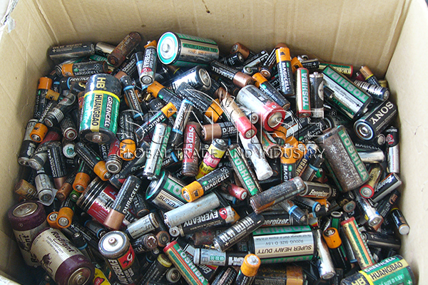 The recycling efficiency of used lithium batteries is low.
